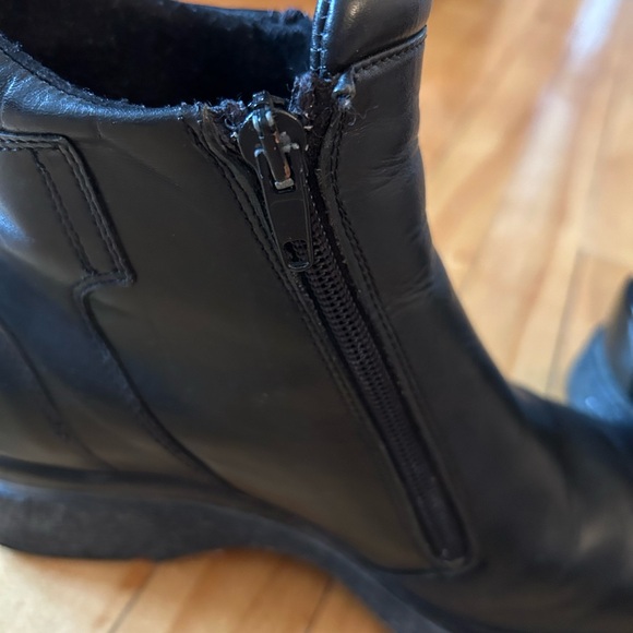 AQUATALIA Double Zip Weatherproof Booties - Picture 3 of 7